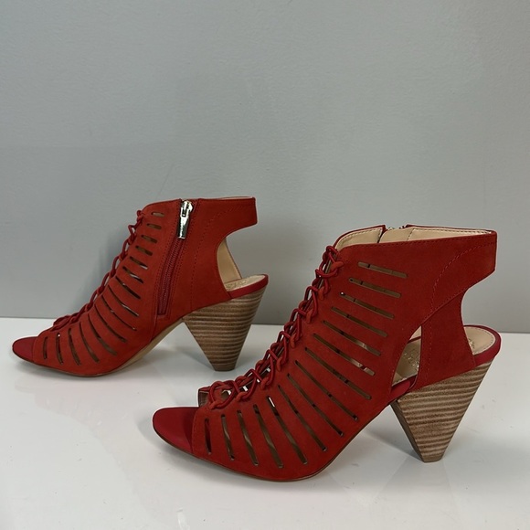 Vince Camuto Evalan Lace-Up Leather Heels Size 8.5 - Picture 3 of 16